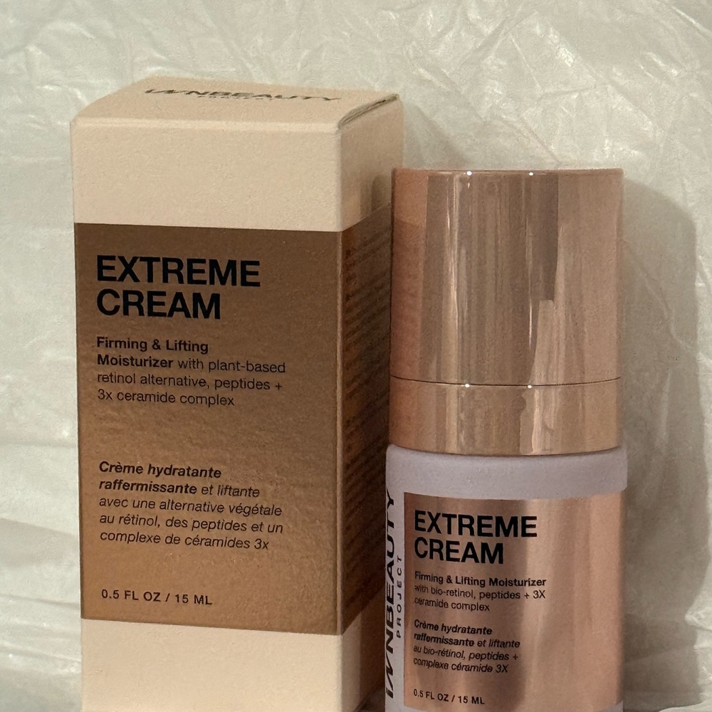 Extreme Cream Firming Moisturizer with Gold and White Design